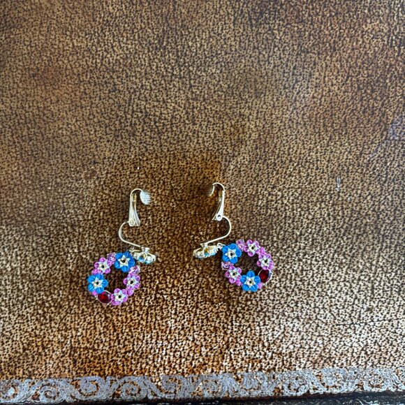 Les Nereides Clip-on EarringForget-me-not and Rosebuds Circular Clip-on Earring - Picture 4 of 5